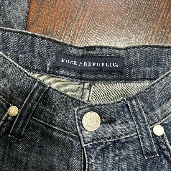 ROCK & REPUBLIC JEANS “KASSANDRA” boot cut denims. Dirty wash *altered length 25 - Picture 6 of 15